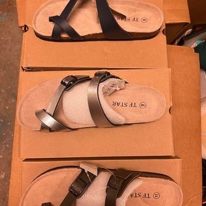 Alf Man Made Material Upper
Leather Insole
Balance All Man Made Materials